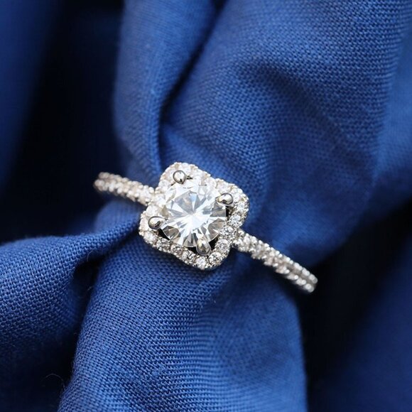 ✨ Dainty Pure Round Zircon Square Dazzling Thin Rings for Women, EVGG1577 - Picture 3 of 5